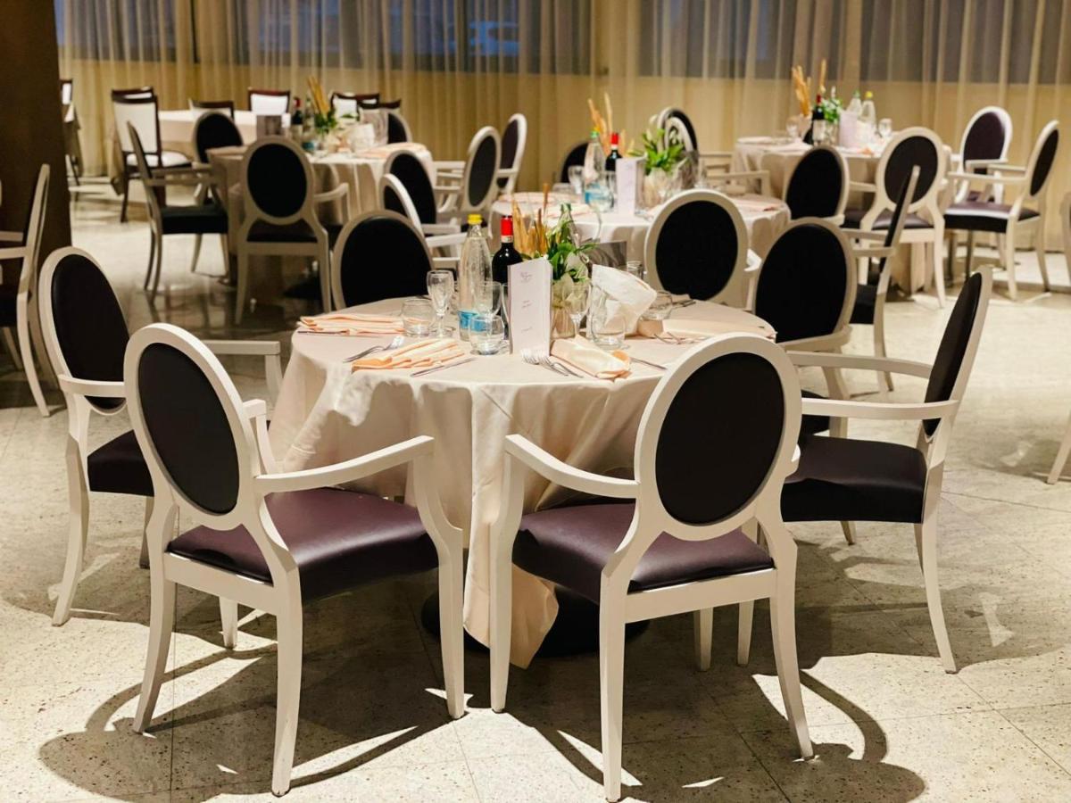 Hotel Parisi Nichelino Bagian luar foto