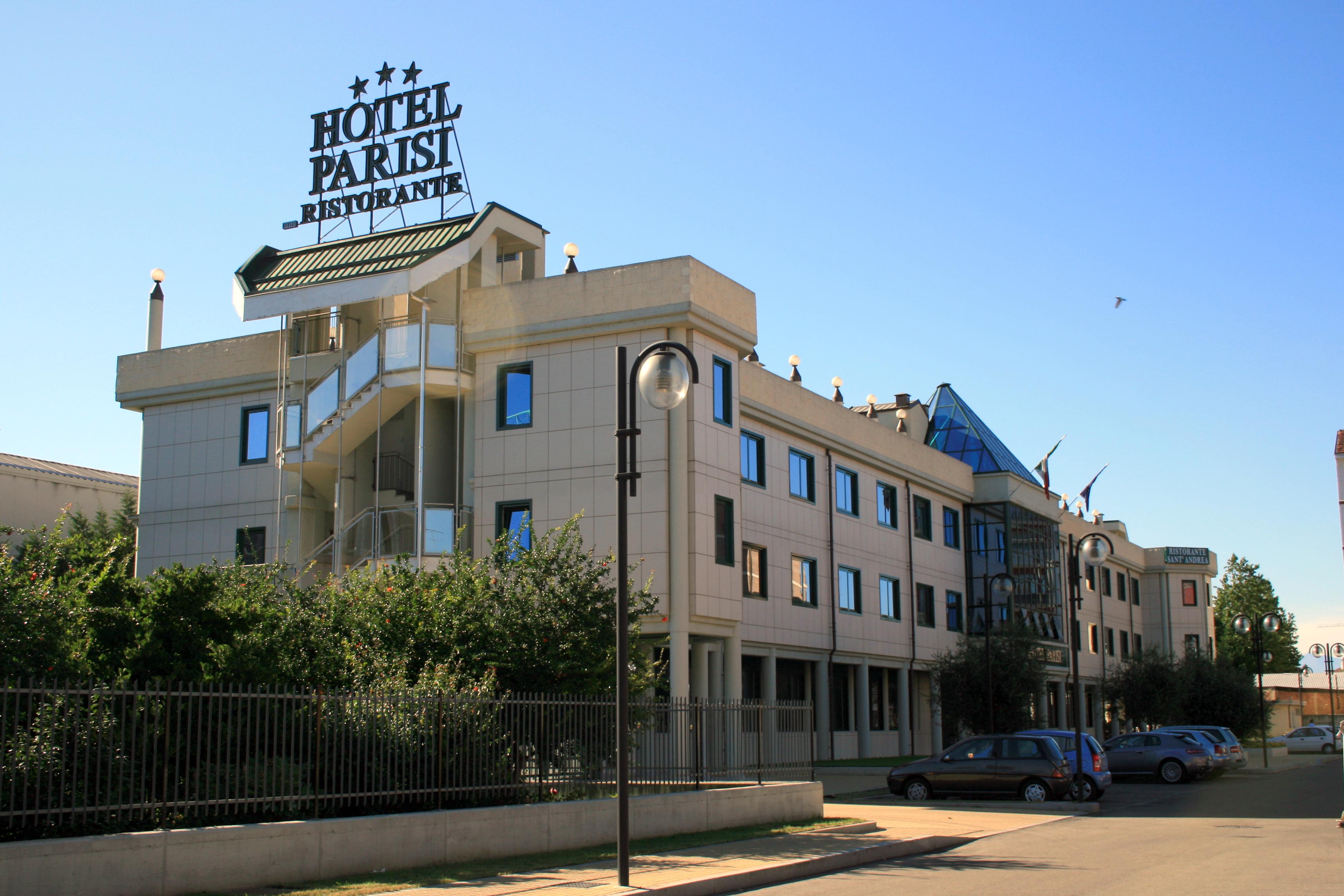 Hotel Parisi Nichelino Bagian luar foto