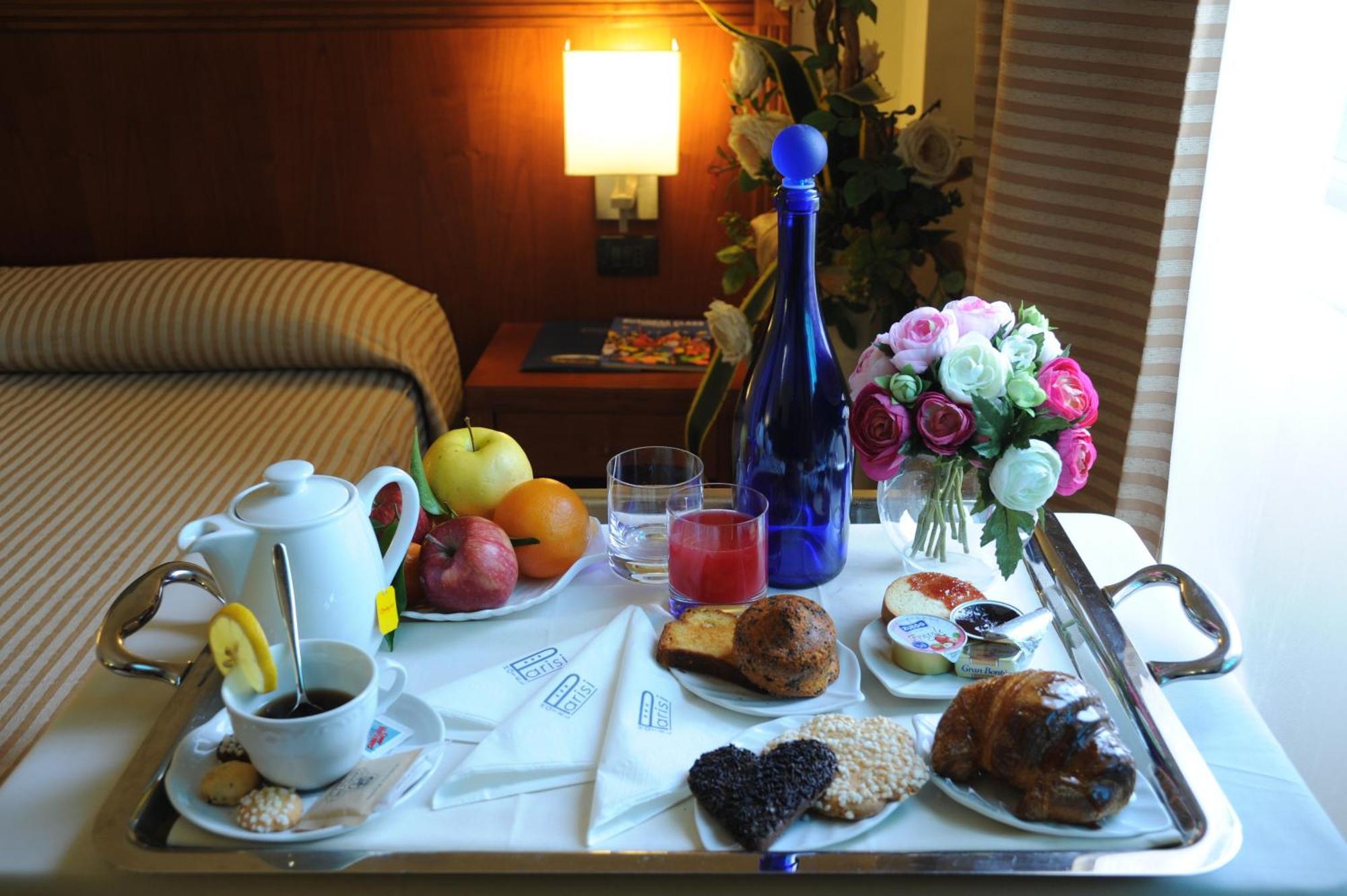 Hotel Parisi Nichelino Bagian luar foto